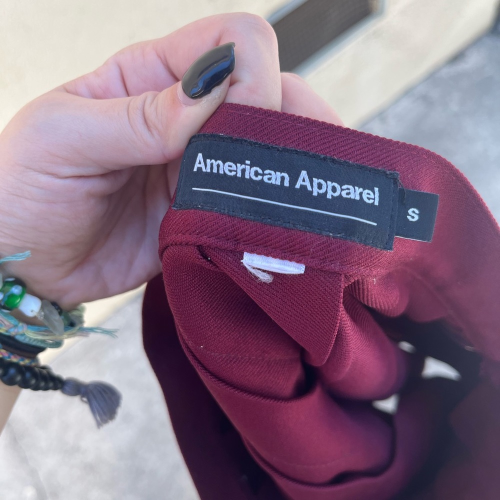 american apparel maroon tennis skirt!